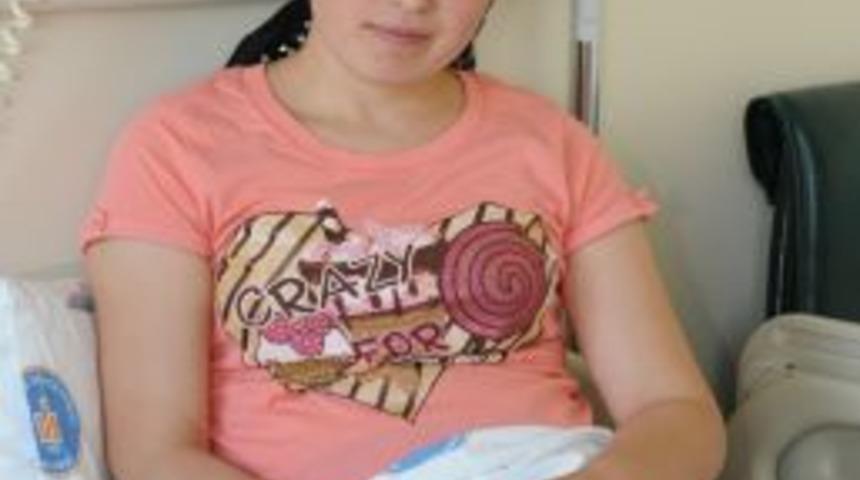 D&uuml;nyada ilk rahim nakli, A&Uuml; Tıp Fak&uuml;ltesi Hastanesi'nde ger&ccedil;ekleşti