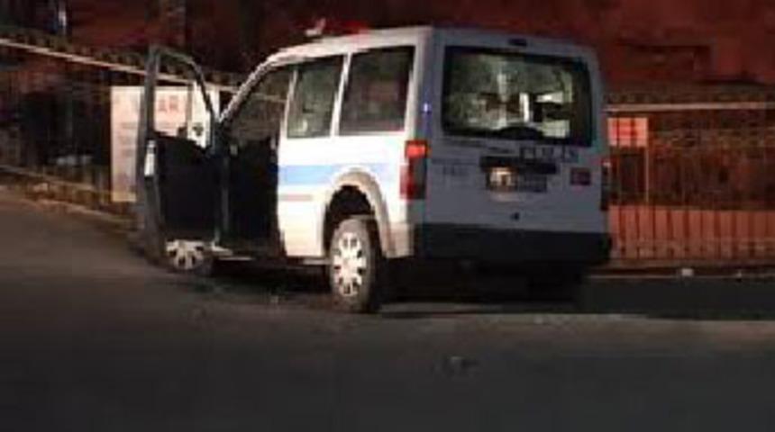 Polis otosuna silahlı saldırı