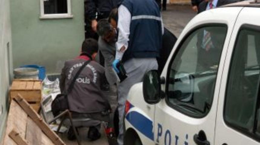 Lise &ouml;ğrencisi &ouml;l&uuml; bulundu