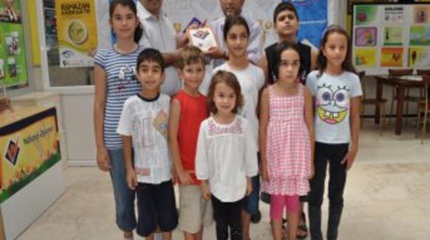 &Ouml;zel Fırat İlk&ouml;ğretim veli ve &ouml;ğrencilerden Afrika'ya yardım