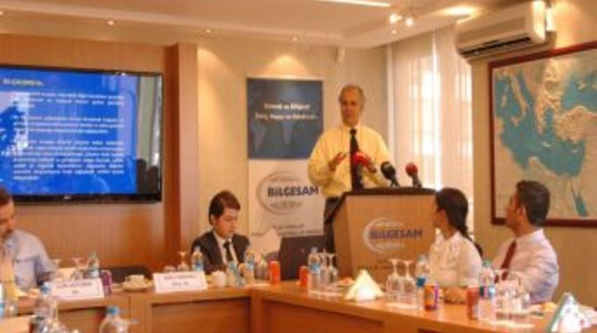 Bilgesam anketi: BDP'ye oy verenlerin y&uuml;zde 60'ı &ouml;zerkliğe karşı