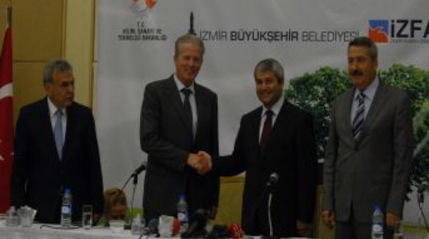 Bakan Erg&uuml;n: İEF T&uuml;rkiye'nin en başarılı organizasyonlarından biridir