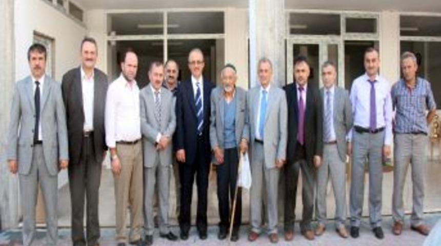 M&uuml;ft&uuml; &Ccedil;akı: Camiler faziletli insanların yetiştirildiği eğitim kurumları olmalı