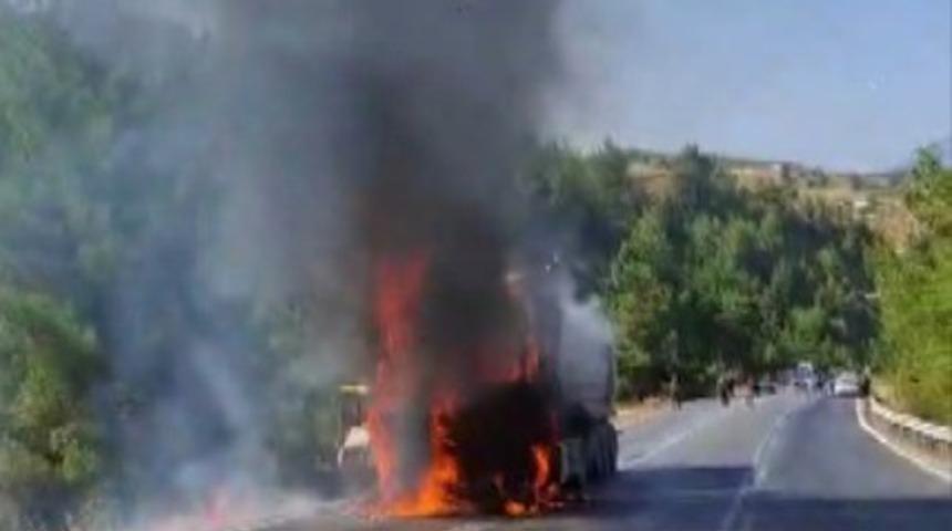 Kahramanmaraş&rsquo;ta kamyon yangını