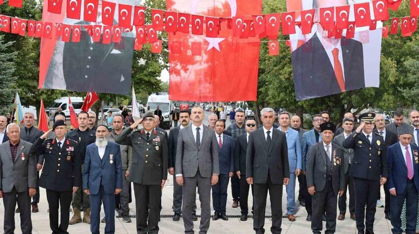 Ağrı&rsquo;da Gaziler G&uuml;n&uuml; dolayısıyla t&ouml;ren d&uuml;zenlendi