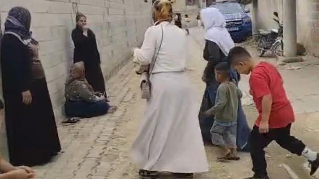 Ev sahibini bıçaklayıp sandalyeye bağladılar, gasbettikleri altınlarla kaçtılar 1