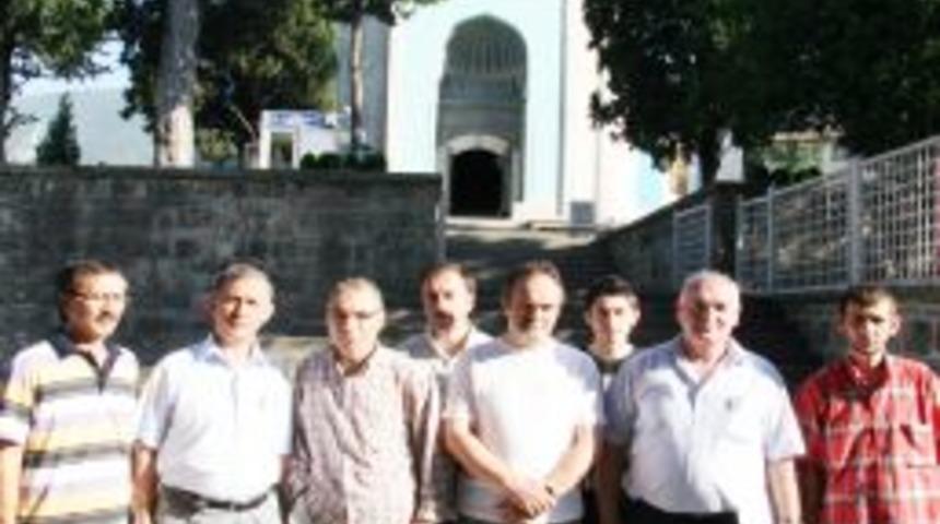 İmamlar uyuşturucuyla m&uuml;cadele i&ccedil;in dernek durdu