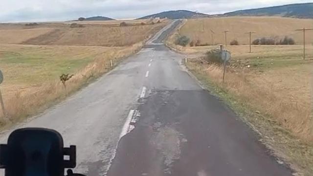 Yol durumunu ve kazaları anlatırken kazaya tanıklık etti