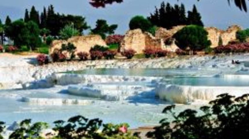 &Ccedil;alışmalar işe yaradı, Pamukkale artık bembeyaz