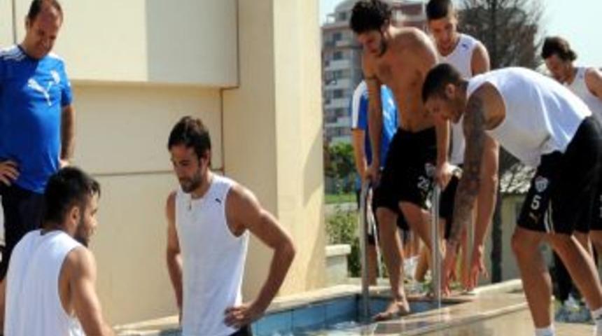 Bursaspor, Anderlecht ma&ccedil;ına hazırlanıyor