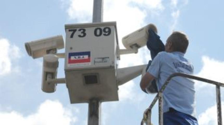 Mobeseler daha iyi g&ouml;r&uuml;nt&uuml; i&ccedil;in temizlendi