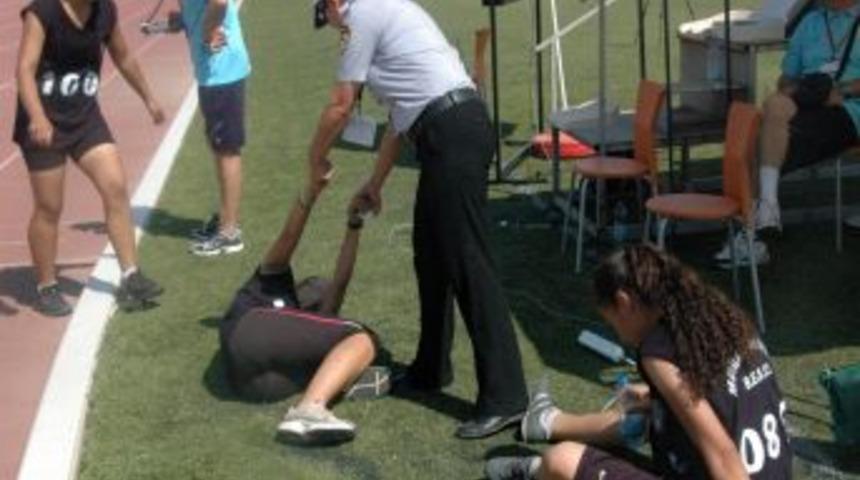 Sıcak havada &ouml;zel yetenek sınavı bayılttı