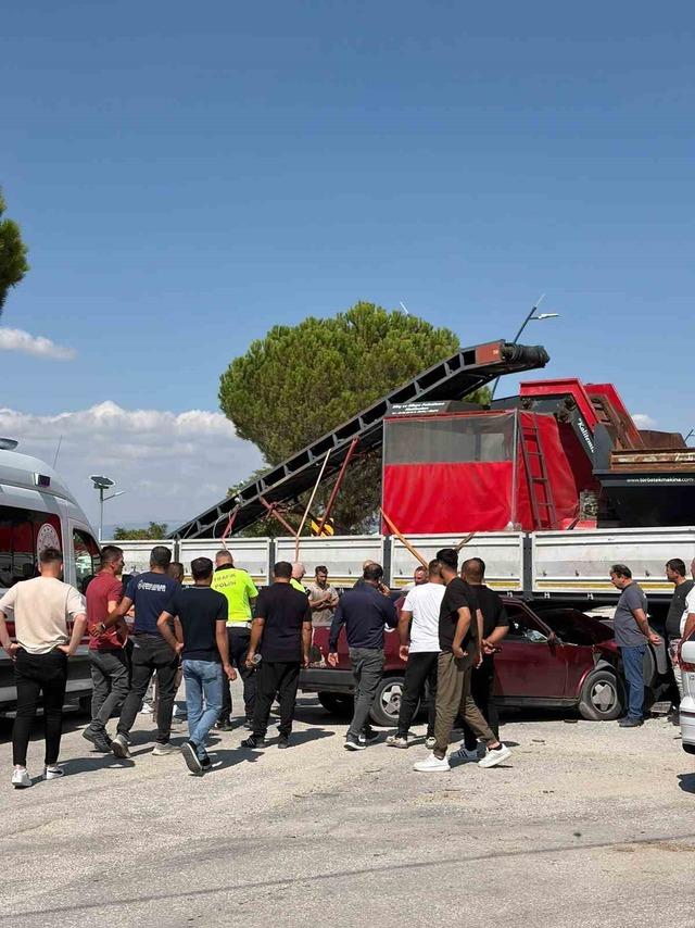 Burdur’da otomobil ile tır çarpıştı: 2 yaralı 1