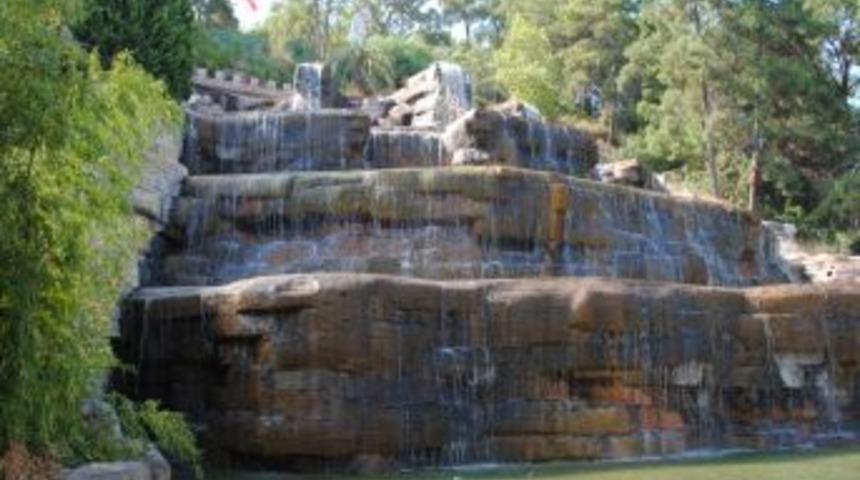 Manavgat'ın yapay şelalesi Manavgat Şelalesi kadar ilgi g&ouml;r&uuml;yor