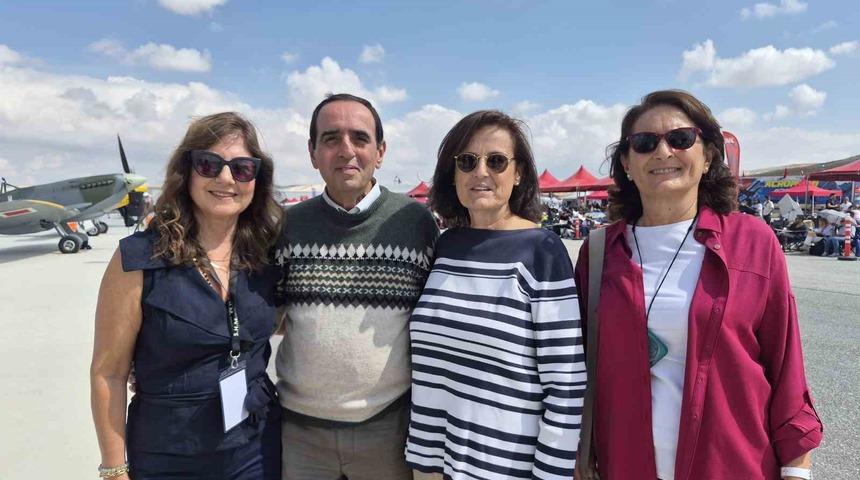 T&uuml;rk havacılık &ouml;nc&uuml;lerinin mirası g&ouml;ky&uuml;z&uuml;nde buluştu