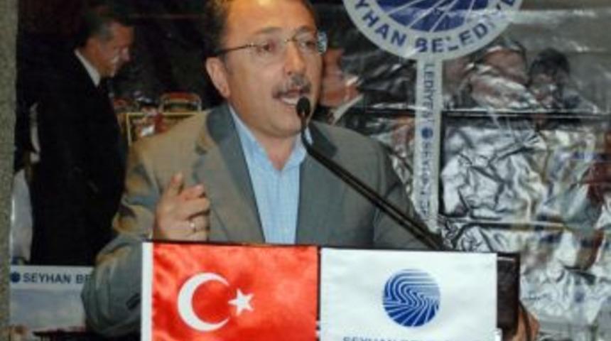 Seyhan&rsquo;ın iftarı muhtarlar ve milletvekillerini buluşturdu