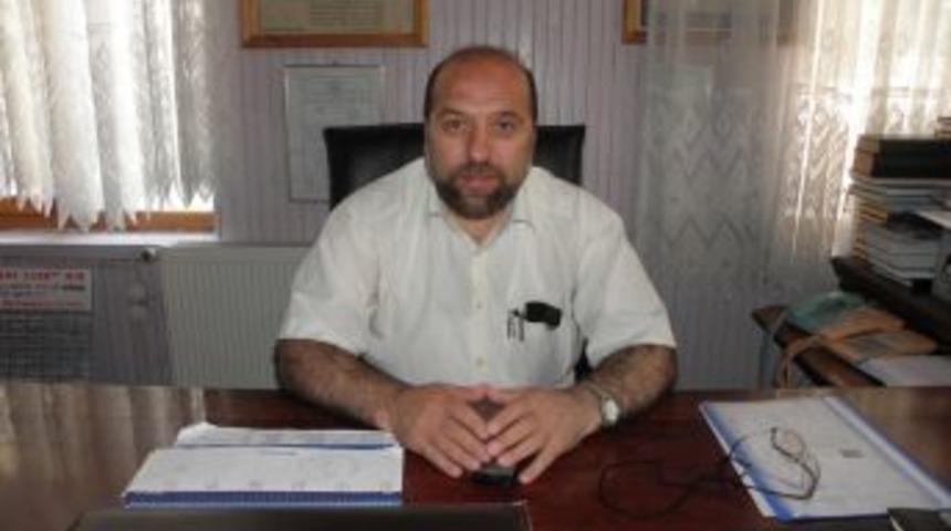 M&uuml;ft&uuml; Gen&ccedil;: İftarlarımıza Afrika&rsquo;daki kardeşlerimizi de ortak edelim