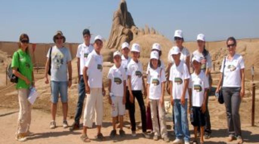 Kepez Belediyesi'nden &ccedil;ocuklara Antalya gezisi