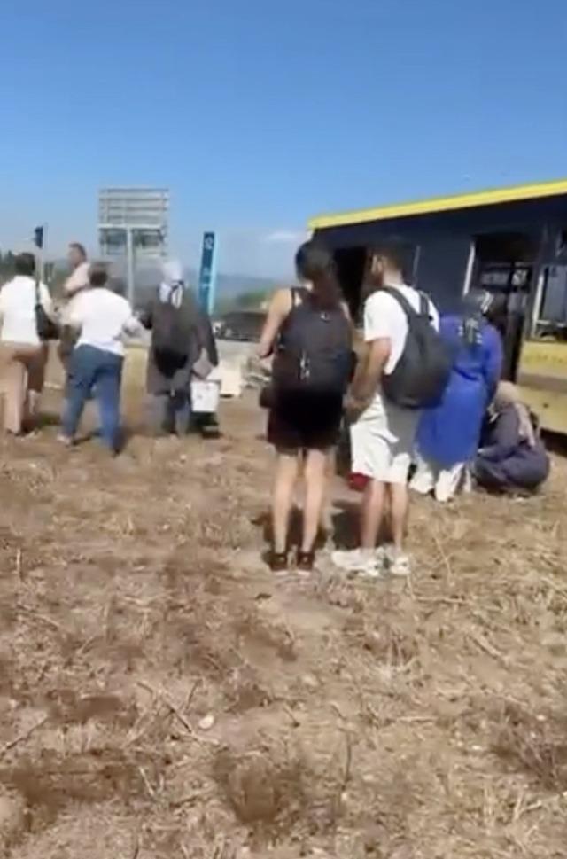 Belediye otob&uuml;s&uuml;ndeki kaza anı kameraya yansıdı 4