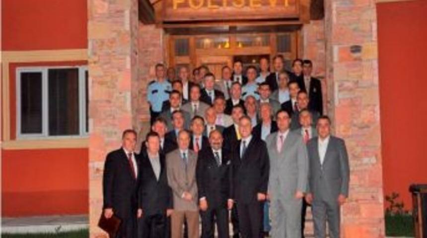 İftar programlarını iptal edip, parasını Afrika'ya g&ouml;nderdiler