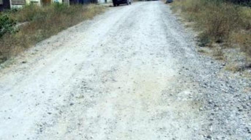 Sarıkaya&rsquo;nın en uzak mahallesi, belediyeden hizmet alamamaktan şikayet&ccedil;i