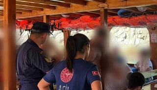 Bodrum&rsquo;da gezi teknesinde rahatsızlanan vatandaşa tıbbi tahliye