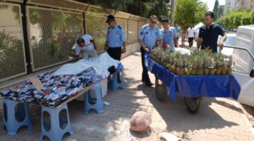 Muratpaşa Belediyesi, seyyar satıcı ve dilencilere g&ouml;z a&ccedil;tırmıyor