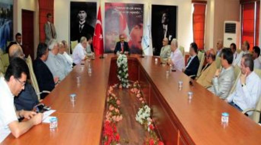 Samsunlu iş adamlarıyla dostluk kuran Van, ter&ouml;rle anılmak istemiyor