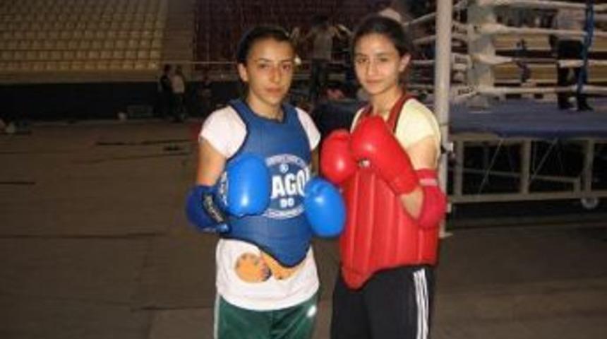 K&uuml;bra Akbulut T&uuml;rkiye şampiyonu