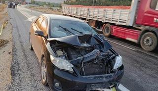 Otomobille &ccedil;arpışan motosiklet s&uuml;r&uuml;c&uuml;s&uuml; hayatını kaybetti