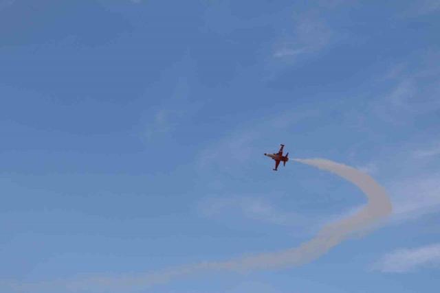 Eskişehir&rsquo;de T&uuml;rk Yıldızları g&ouml;ky&uuml;z&uuml;ne imza attı 25
