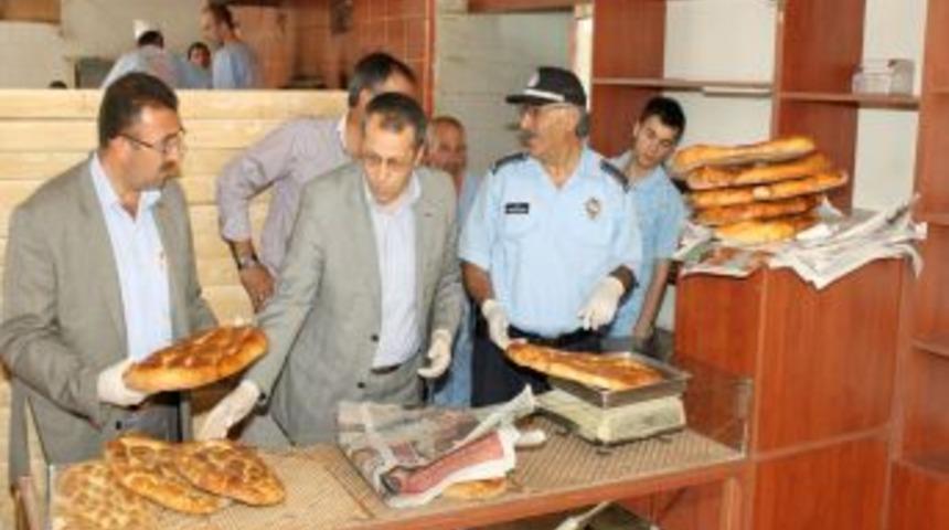 Paland&ouml;ken zabıta ekipleri fırınlara yıldırım baskın d&uuml;zenledi