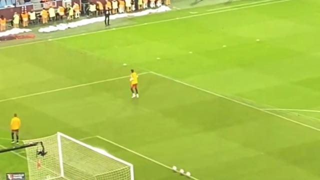 Trabzon'da 'Uğurcan Çakır' gerilimi! Sahaya çıkınca öyle bir anons yapıldı ki...