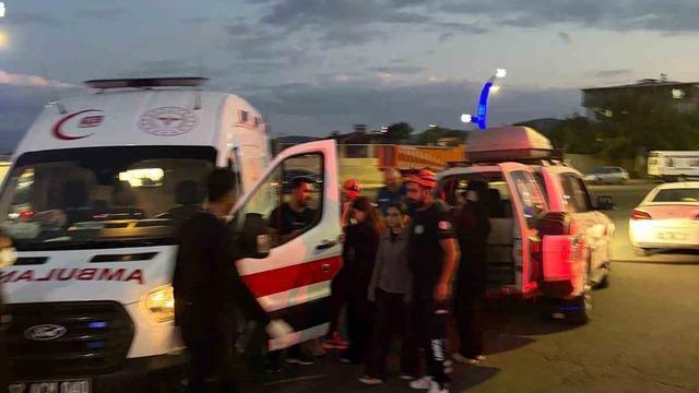 Bingöl’de iki otomobil çarpıştı: 4 yaralı