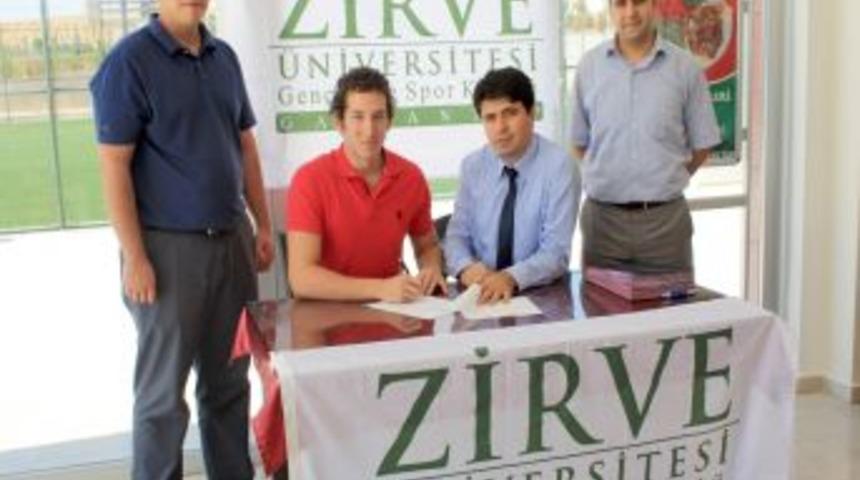 Zirve Basketbol takımının hedefi Zirve&rsquo;de olmak