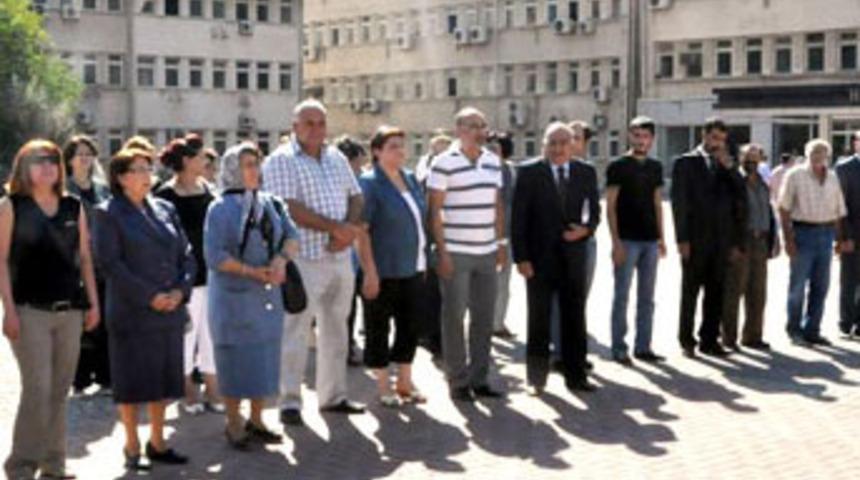 CHP'nin &ccedil;elenk t&ouml;reninde kriz