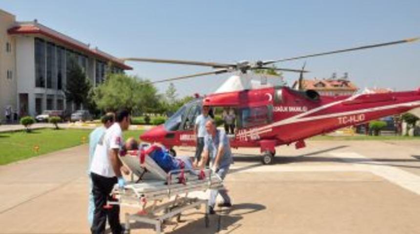 Bağırsakları iflas eden hasta helikopterle sevk edildi