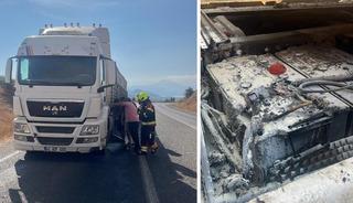 Sındırgı&rsquo;da seyir halindeki ara&ccedil;ta yangın &ccedil;ıktı