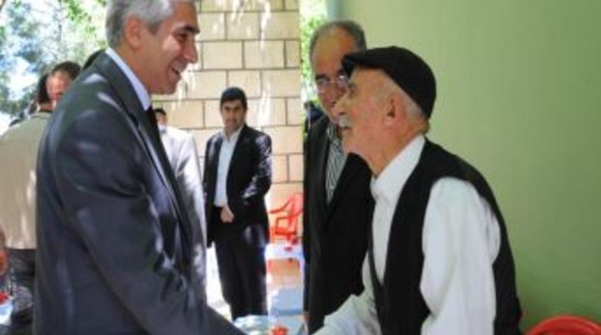 Ensarioğlu: Şiddetin amacı h&uuml;k&uuml;meti &ccedil;&ouml;z&uuml;mden uzaklaştırmak