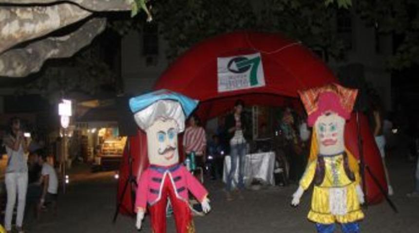 Alışveriş şenliği sosyal hayatı canlandırdı