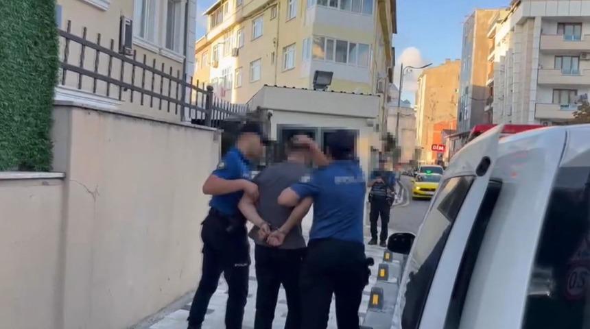 Şişli&rsquo;de sokaktaki tartışmada Atat&uuml;rk&rsquo;e hakaret eden ş&uuml;pheli yakalandı