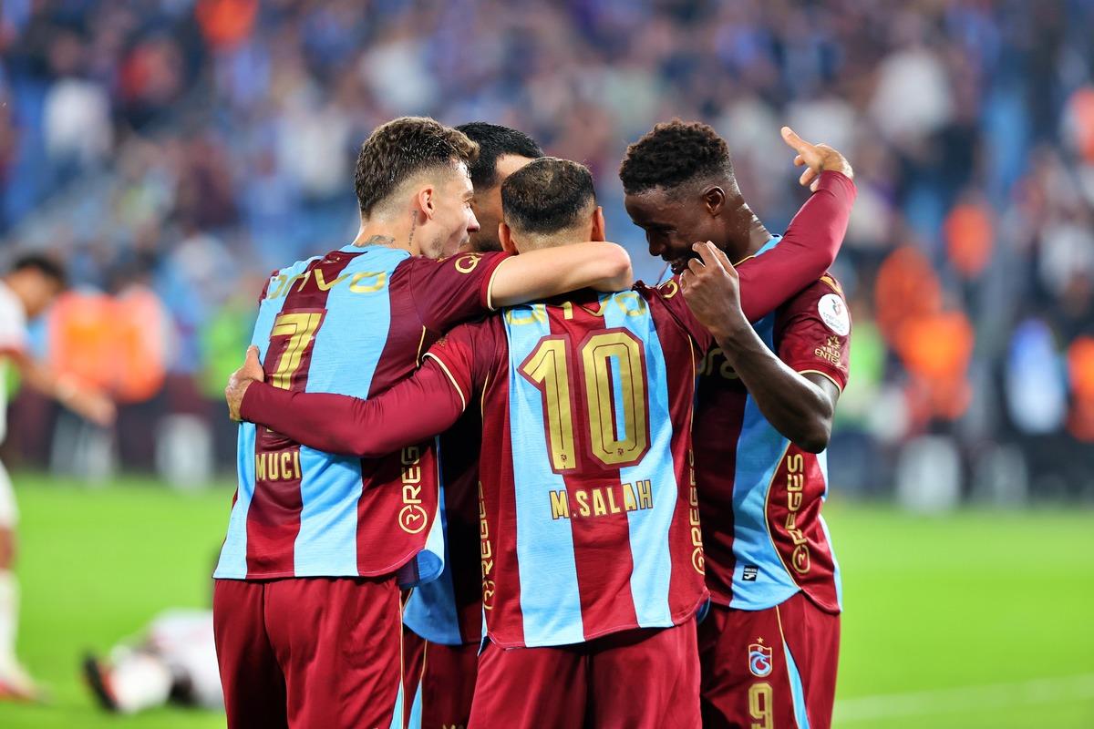 Trabzonspor dan derbinin ardından Galatasaray için olay paylaşım! 2