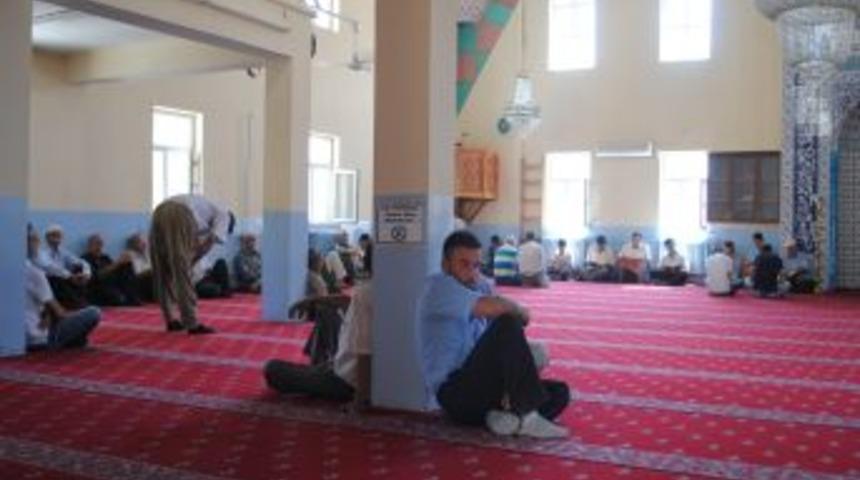 Hakkari'de mukabele geleneği s&uuml;r&uuml;yor