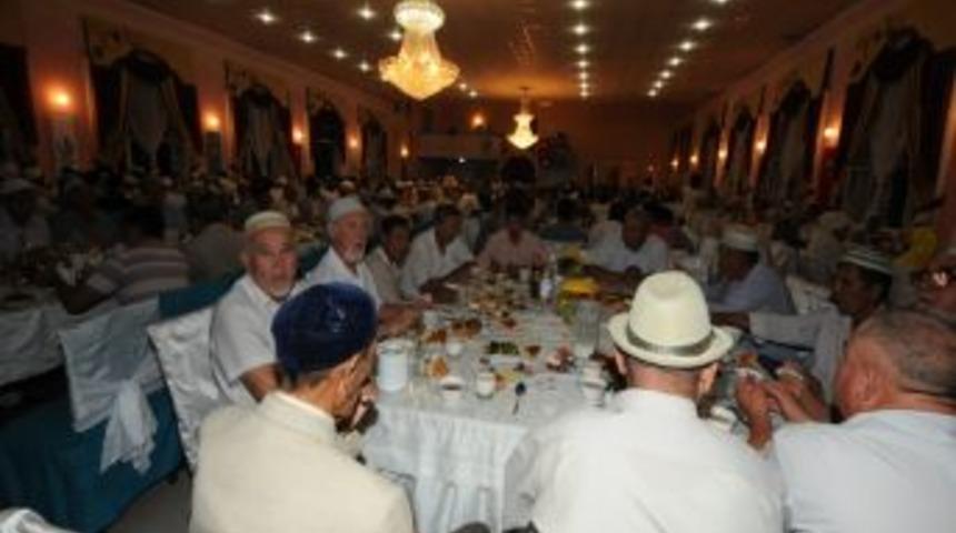 İftar sofrası Ahmet Yesevi diyarında kuruldu