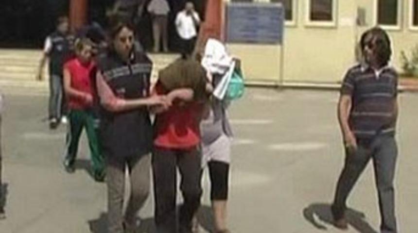 Küçük kızlara zorla fuhuş!