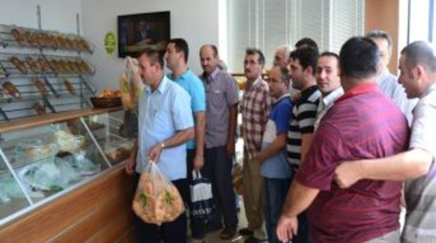 Zamlı pide, vatandaşı belediye pidesine y&ouml;neltti