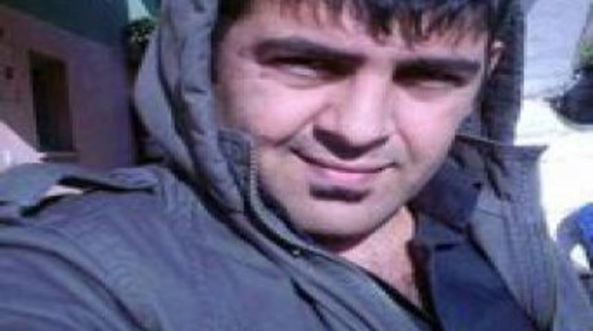 Alkoll&uuml; gen&ccedil;, sahur vakti belediye iş&ccedil;isini silahla sırtından vurdu