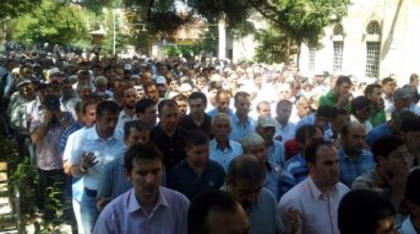 İftar yemeği dağıtırken vefat etti