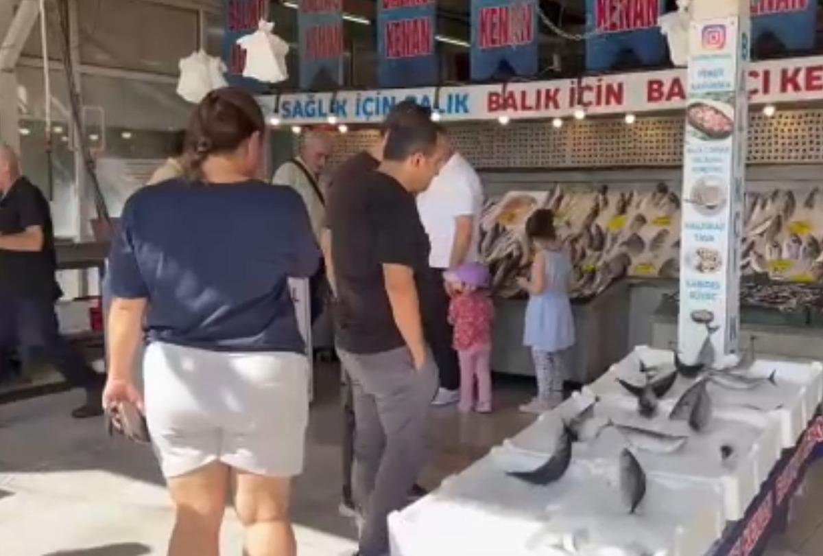  Vatandaş ucuz yiyecek  Tezgahta hareketlilik:  3 yıldır zam yapmadık  1