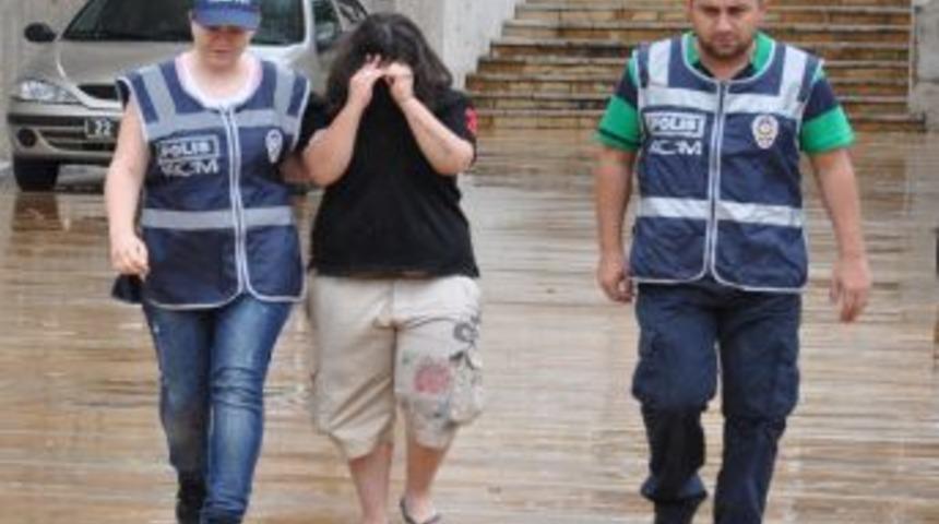 Zehir tacirleri polisten kaçamadı